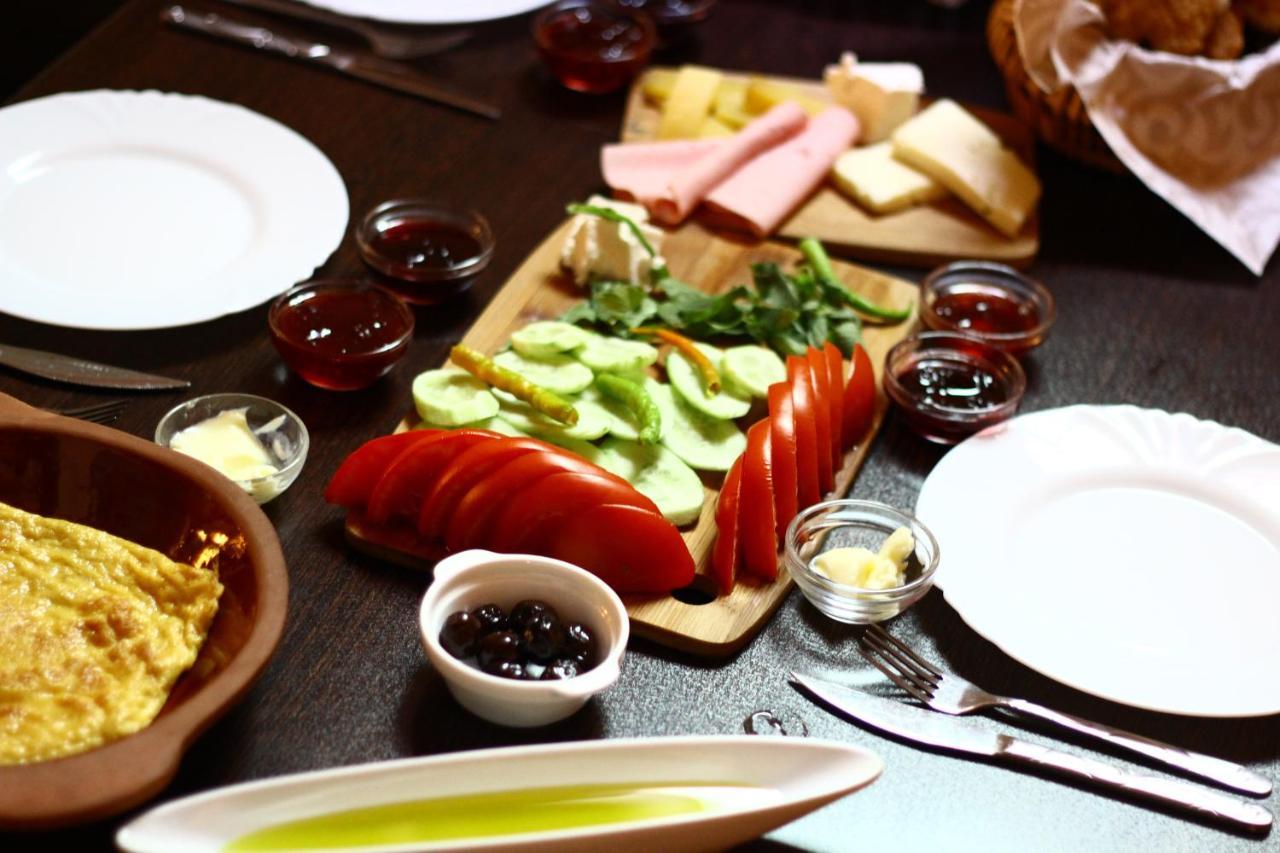 Ayfada Cafe & Pension Ayvalı Eksteriør bilde